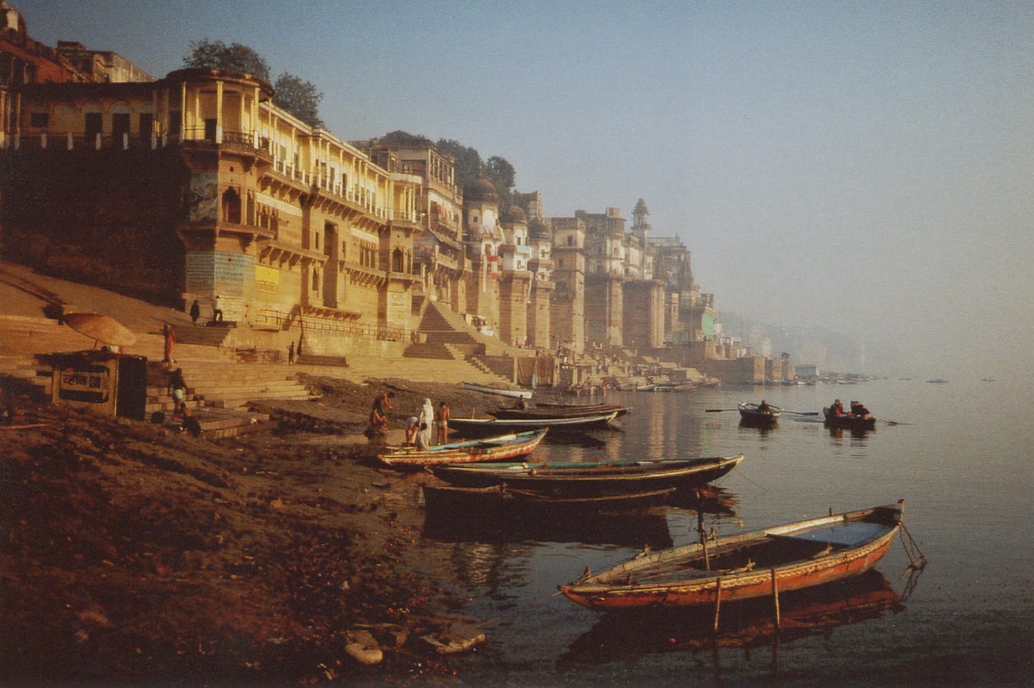 Benares (A.Joly).jpeg